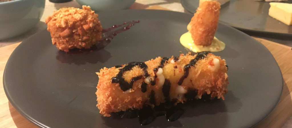 Este trío de quesos fritos se convertirá en tu receta favorita para botanear el fin de semana