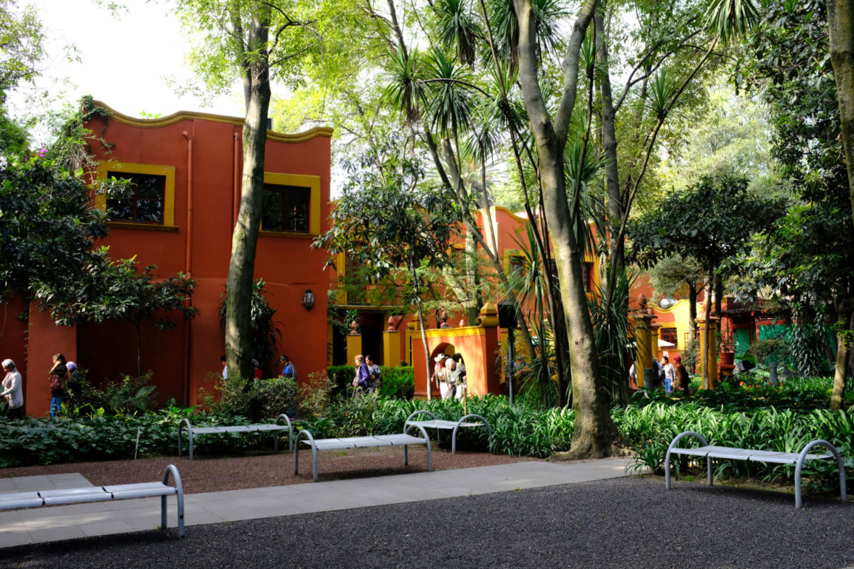 Los 7+1 jardines secretos en la CDMX que jamás imaginaste que existían (y puedes visitarlos)
