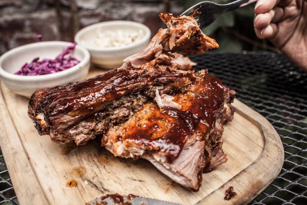 5 restaurantes imperdibles en la CDMX para adictos a las costillas BBQ