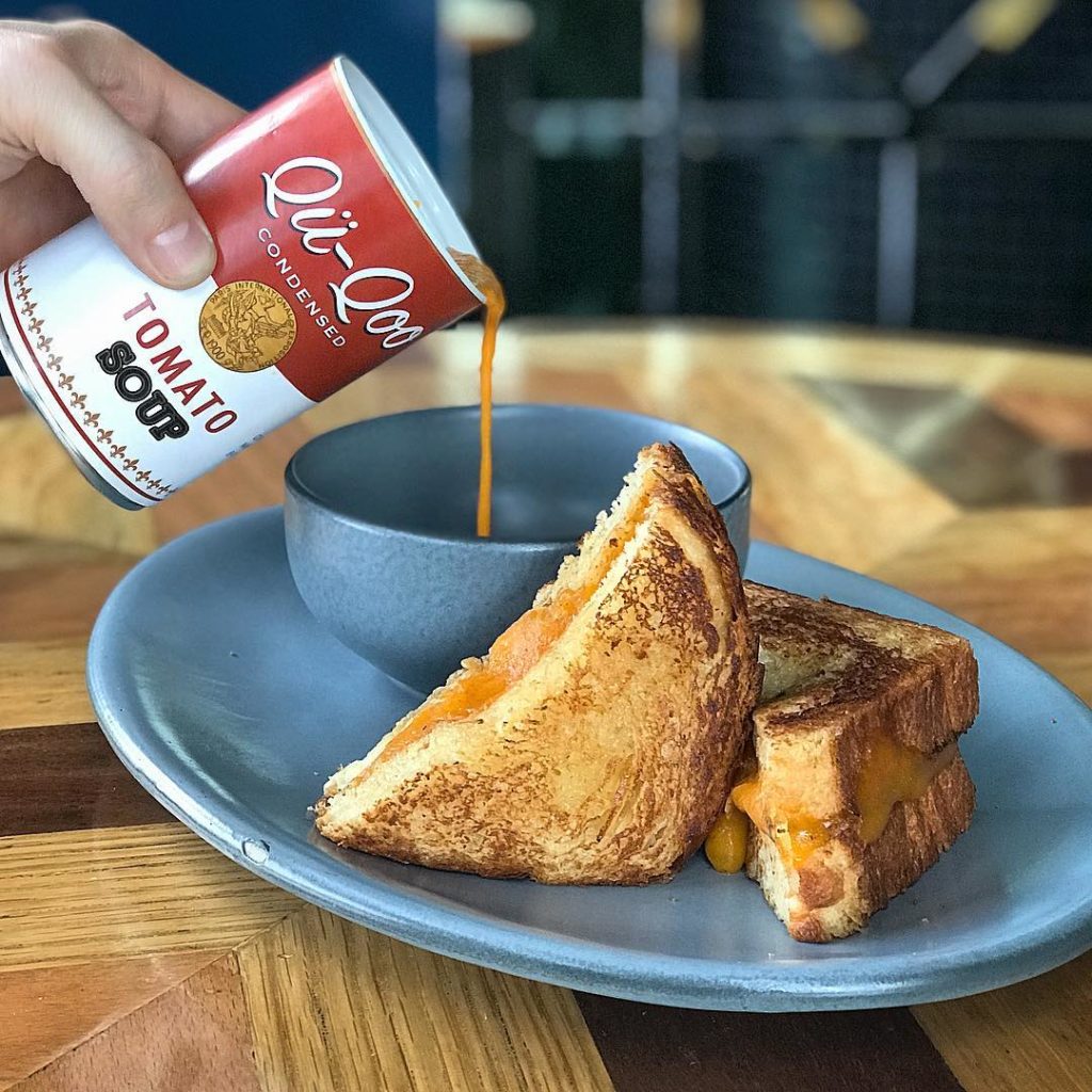 Qü-Qoo Kitchen Bar: El restaurante dentro de un nido de aves en plena CDMX (‘comfort food’ y extraordinarios tragos)