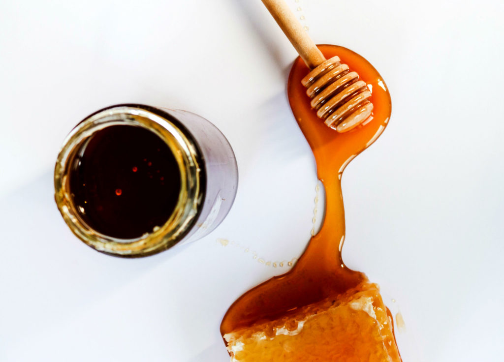 Consumir dos cucharadas de miel de abeja al día te cambiará la vida