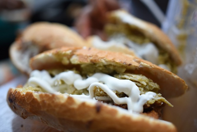 7 ‘spots’ para comer una (extraordinaria) torta de chilaquiles en la CDMX