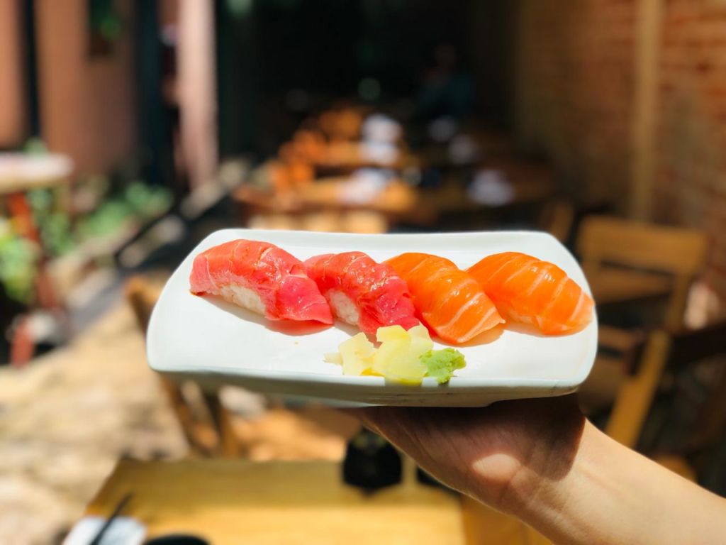 CDMX: 7 terrazas y patios para comer sushi al aire libre (su entorno es lo más)