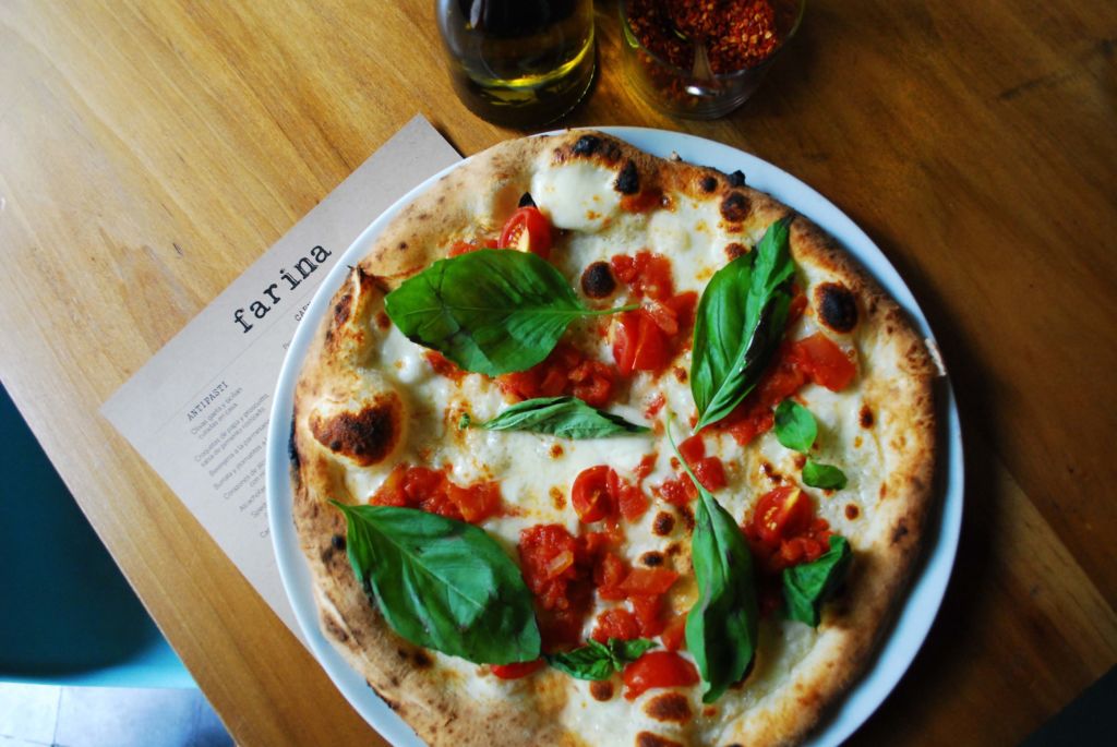 Farina Roma, el (acogedor) restaurante italiano para disfrutar de una pizza recién salida del horno