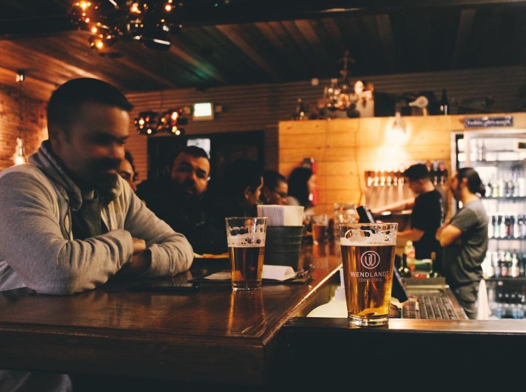 5 tips para aprender a catar cerveza artesanal como un experto