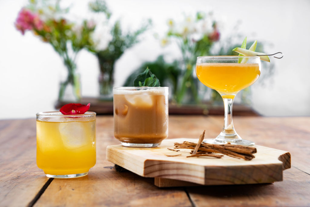 3 cócteles con whisky para consentir a mamá ﻿