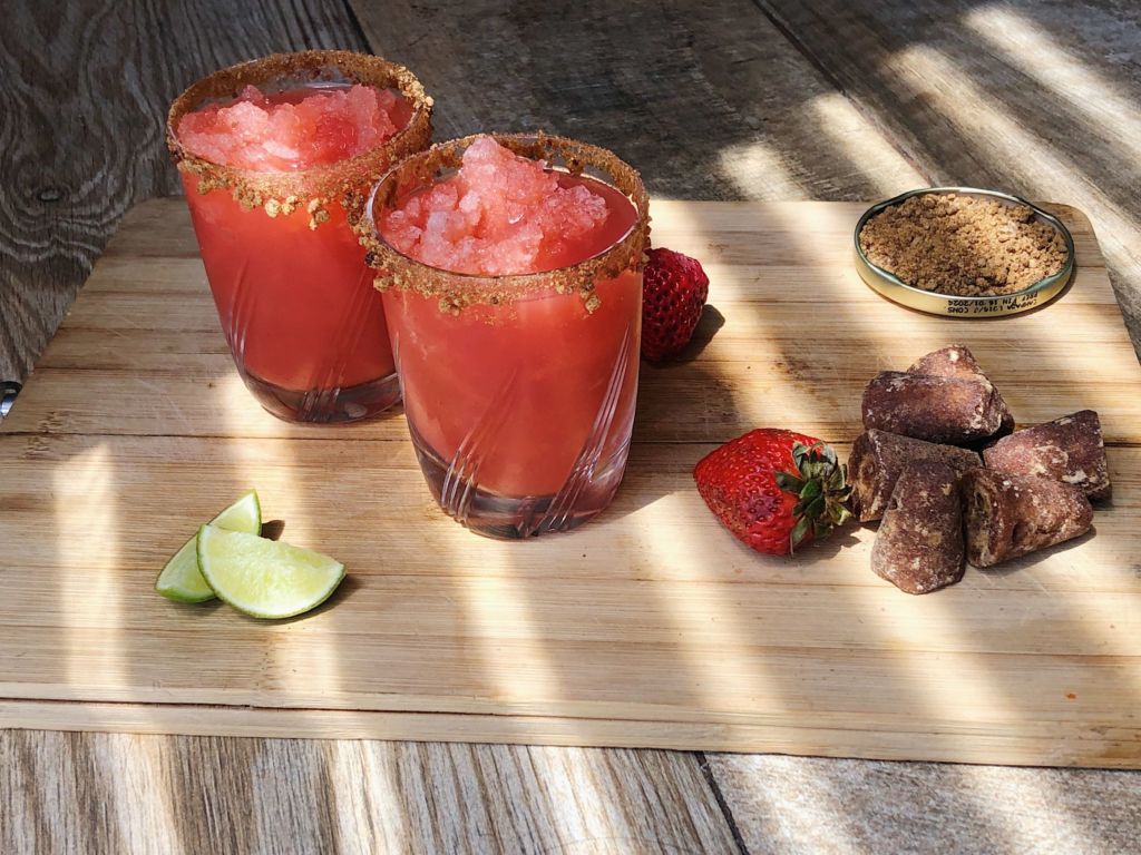 Bebidas dulces y sin culpas para consentirte esta cuarentena