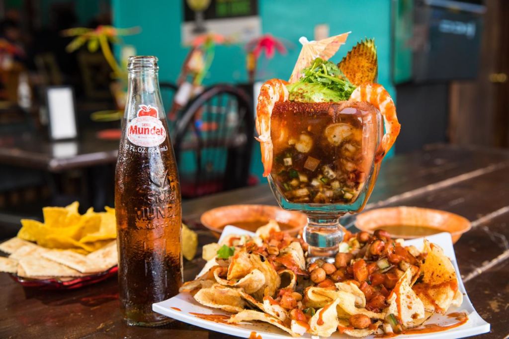 6 restaurantes para saciar tu antojo de cóctel de camarón en la CDMX  ﻿