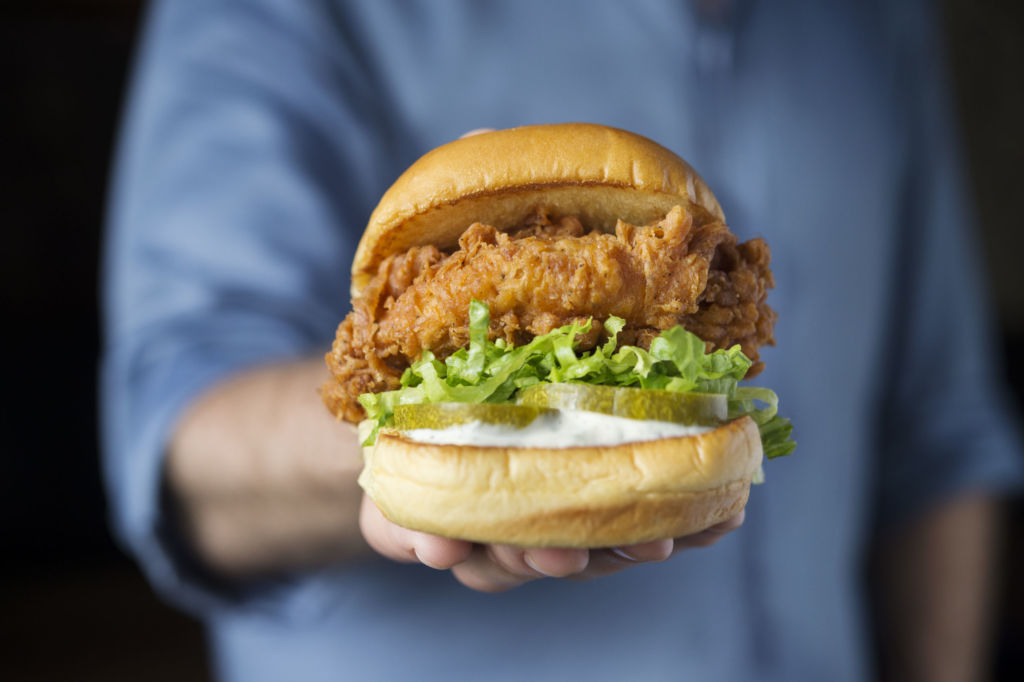 Te contamos todo sobre la nueva (y muy crujiente) hamburguesa de Shake Shack