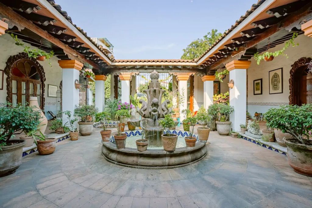 Los 8 airbnb’s con diseño tradicional mexicano más bonitos y floclóricos