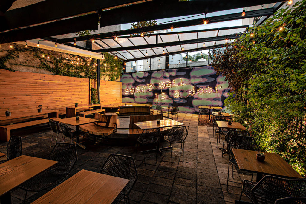 6 restaurantes pet-friendly para comer exquisito cerca del Parque México