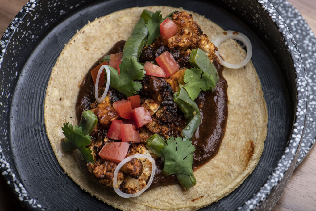 Celebra el Mes del Taco con las espectaculares vistas de Zesta Punta