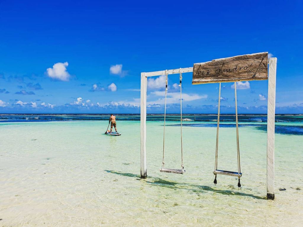 5 alojamientos que tienen columpios con vista al mar mexicano (para tomarte las mejores fotos)