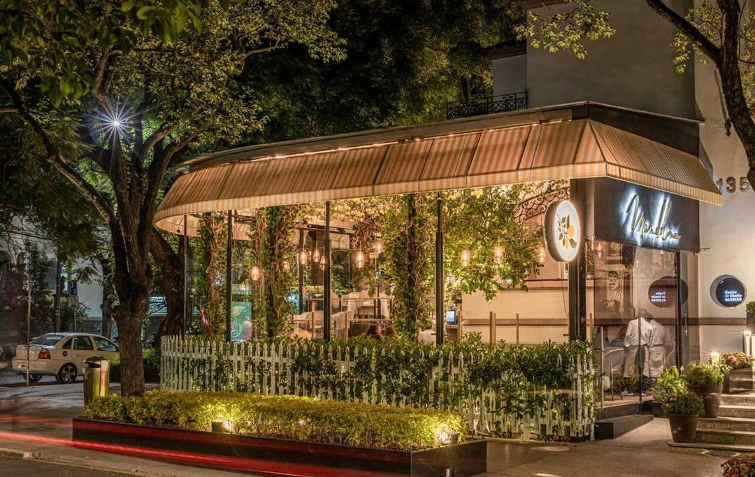 mandolina-la-terraza-trendy-de-la-cdmx-que-parece-un-paisaje-de-la