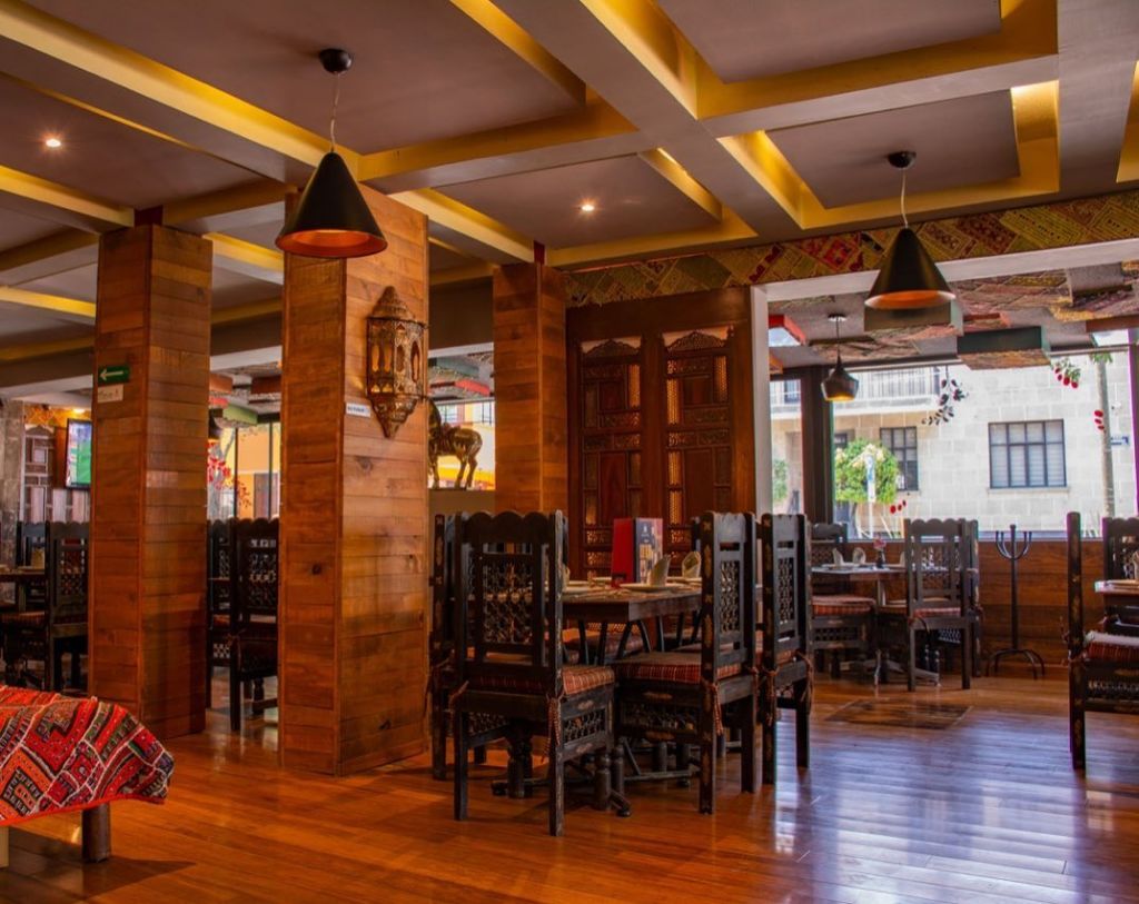 tandoor-restaurante-lugar