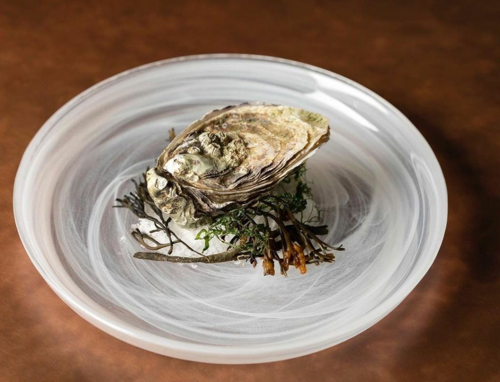 behind-restaurant-menu