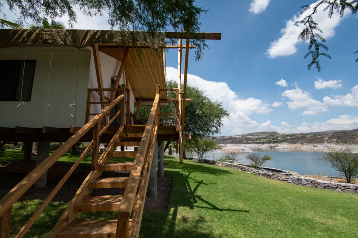 Cabañas en la isla de tzibanza
