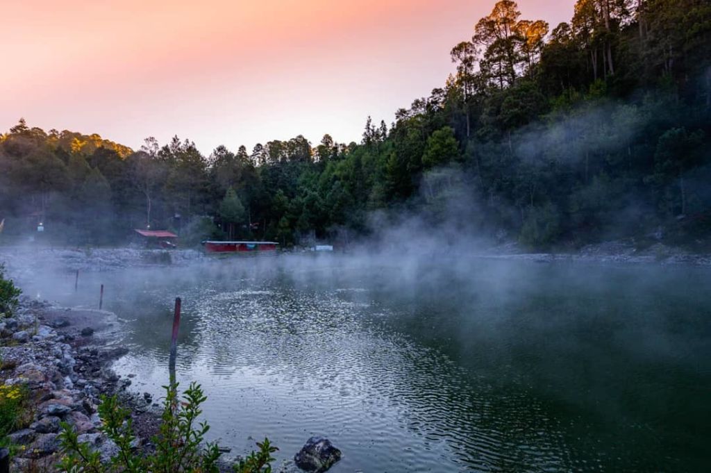6 albercas naturales cerca de la CDMX para una pequeña y refrescante escapada