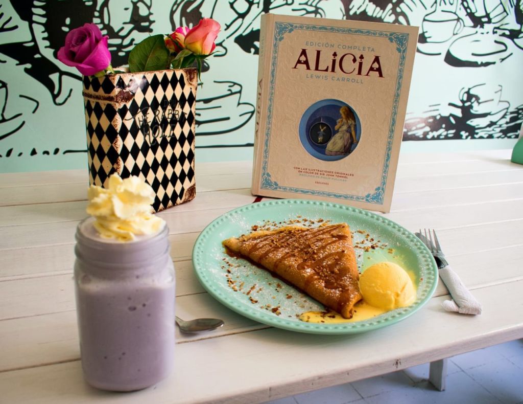 Down The Rabbit Hole: la cafetería de la CDMX inspirada en ‘Alice in Wonderland’