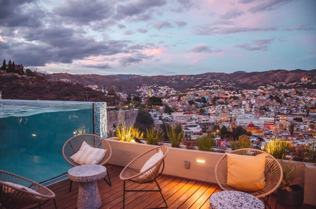 Este alojamiento ofrece la mejor vista de Guanajuato desde su increíble alberca