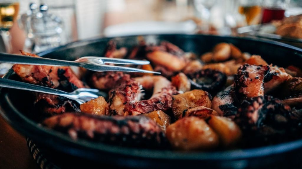 Cocinar pulpo no es tan difícil, aquí te compartimos una de las recetas favoritas del Chef Aquiles