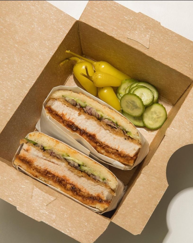 Aquí te dejamos nuestros lugares favoritos para comer sandos y bentos muy originales, un lunch japonés casual y delicioso. 