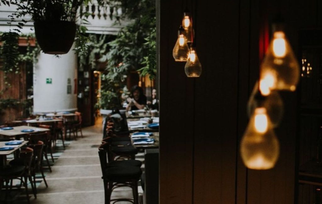 7 lugares secretos y al aire libre para tomar una copa de vino en la CDMX