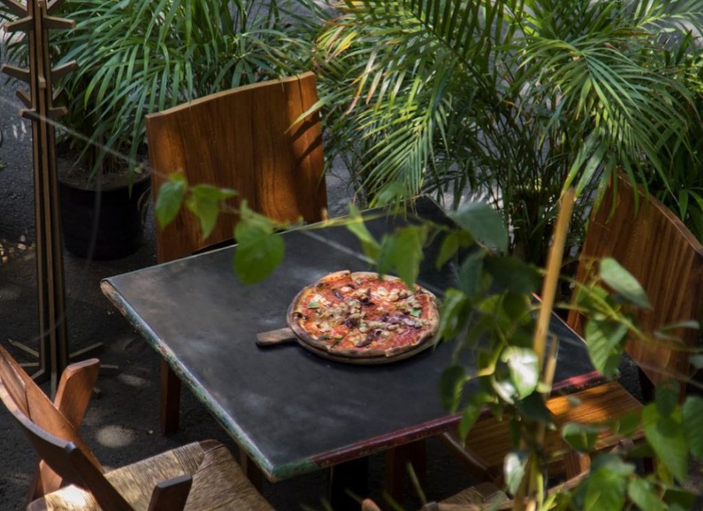 8 restaurantes para tener una ‘date’ de pizza y cerveza en la CDMX