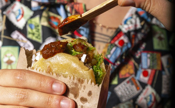 En este ‘spot’ de la CDMX disfrutarás de rica comida callejera en el ambiente más ‘trendy’ de la CDMX