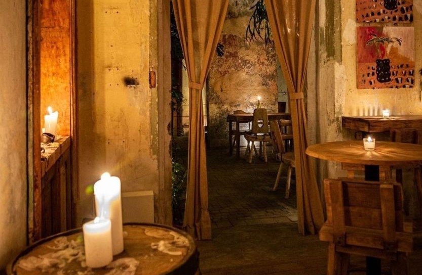 Taverna Prim: el hotspot de la Juárez que te va a remontar a la Época Medieval