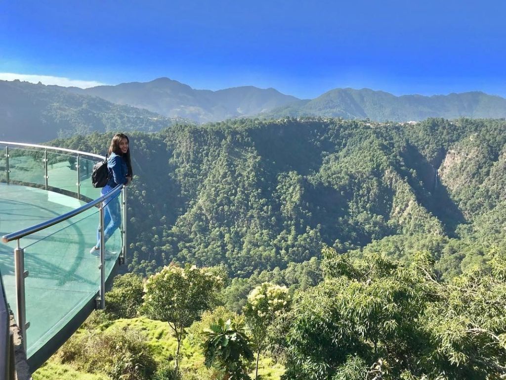 En este mirador de cristal podrás observar la belleza natural de Barranca de los Jilgueros