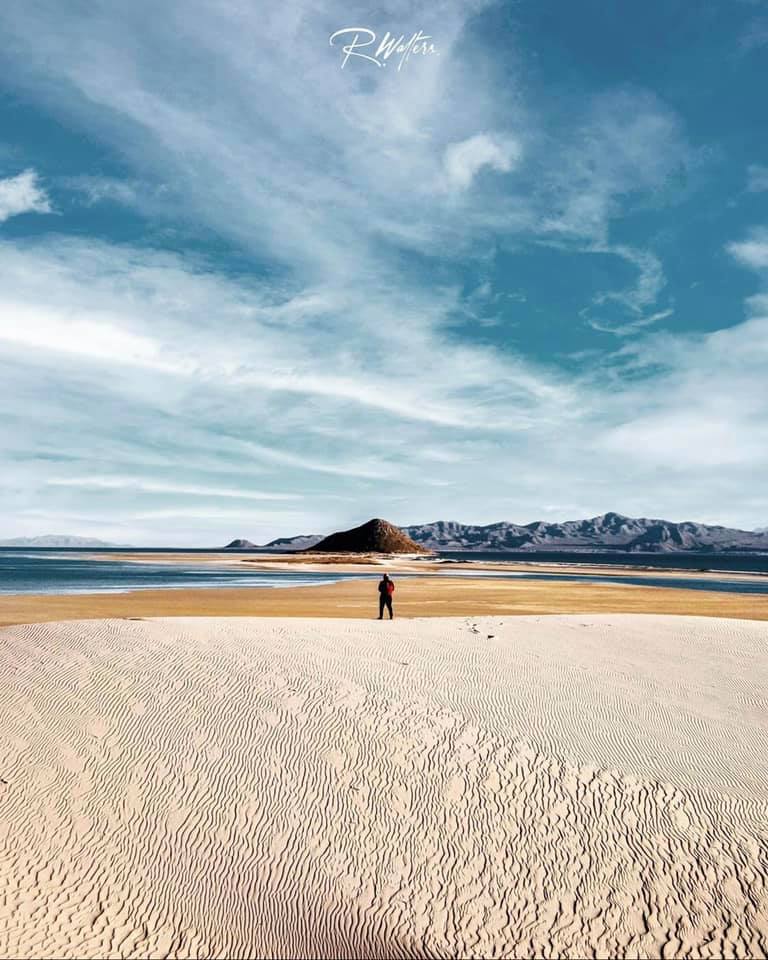 Guaymas: el desierto más colorido de México también tiene playa (y es preciosa)