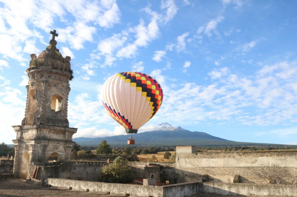 Ex Hacienda Santa Bárbara: ascenso en globo y temazcal a las faldas de la Malinche (4 horas desde la CDMX)