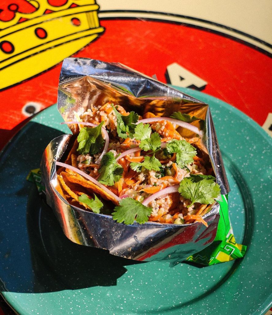 ¿Tostilocos con ceviche? En este local hipster de la CDMX encontrarás tu antojo goloso con un pedacito de mar