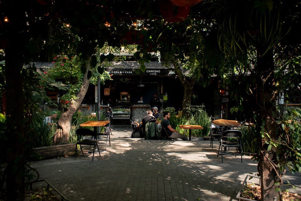 8 restaurantes muy bonitos (y con espacios abiertos) para reunirte con tus mejores amigas en la CDMX