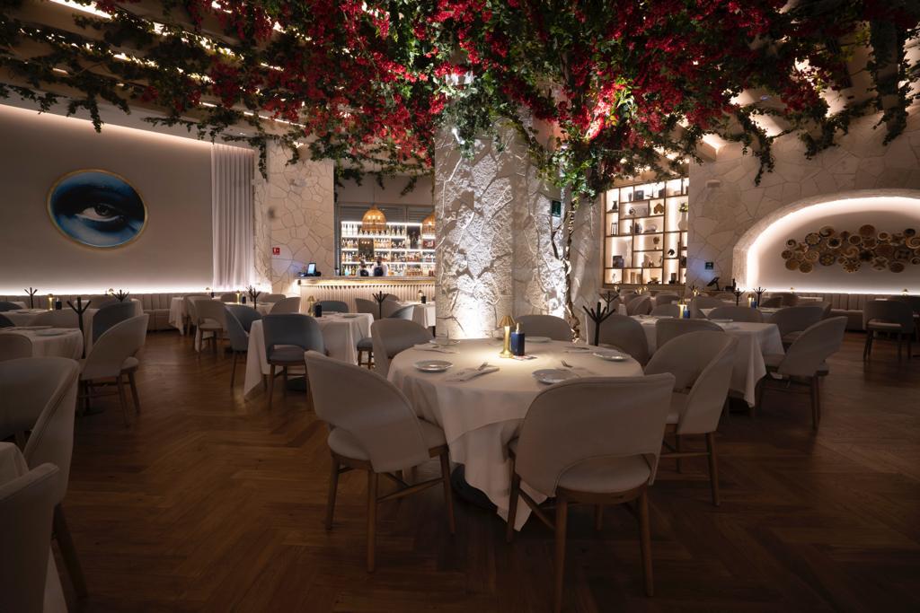 Karpos: El restaurante (instagrameable) que te hará sentir en Mykonos por su  decoración y cocina