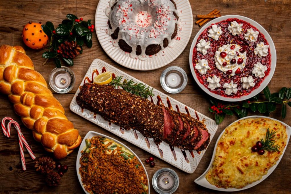 ¡No todo es pavo! 8 platos navideños del resto del mundo que seguro no conocías