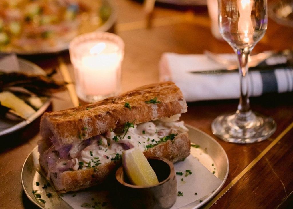 5 lugares para probar un delicioso lobster roll en la CDMX