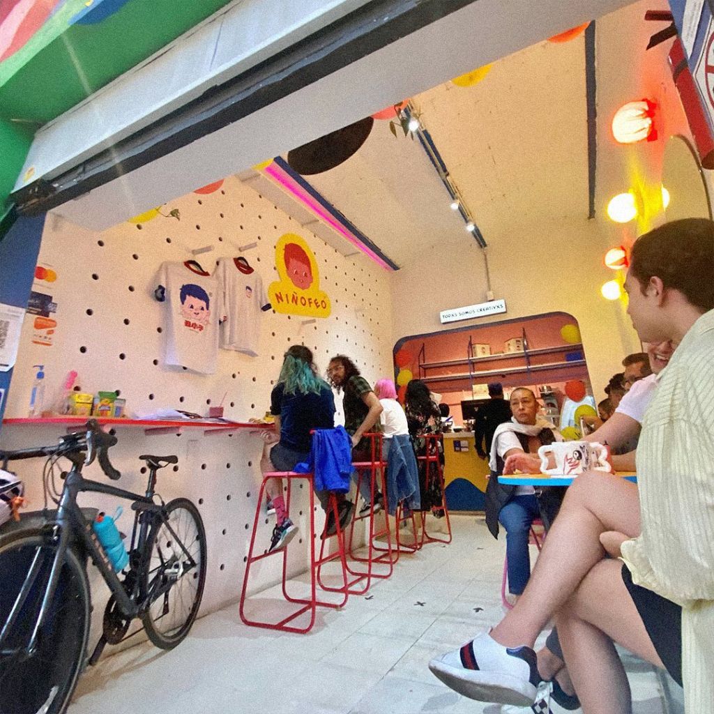 Bambolina Café: el lugar que te hará sentir en una historieta y sacará tu lado creativo con sus talleres emergentes