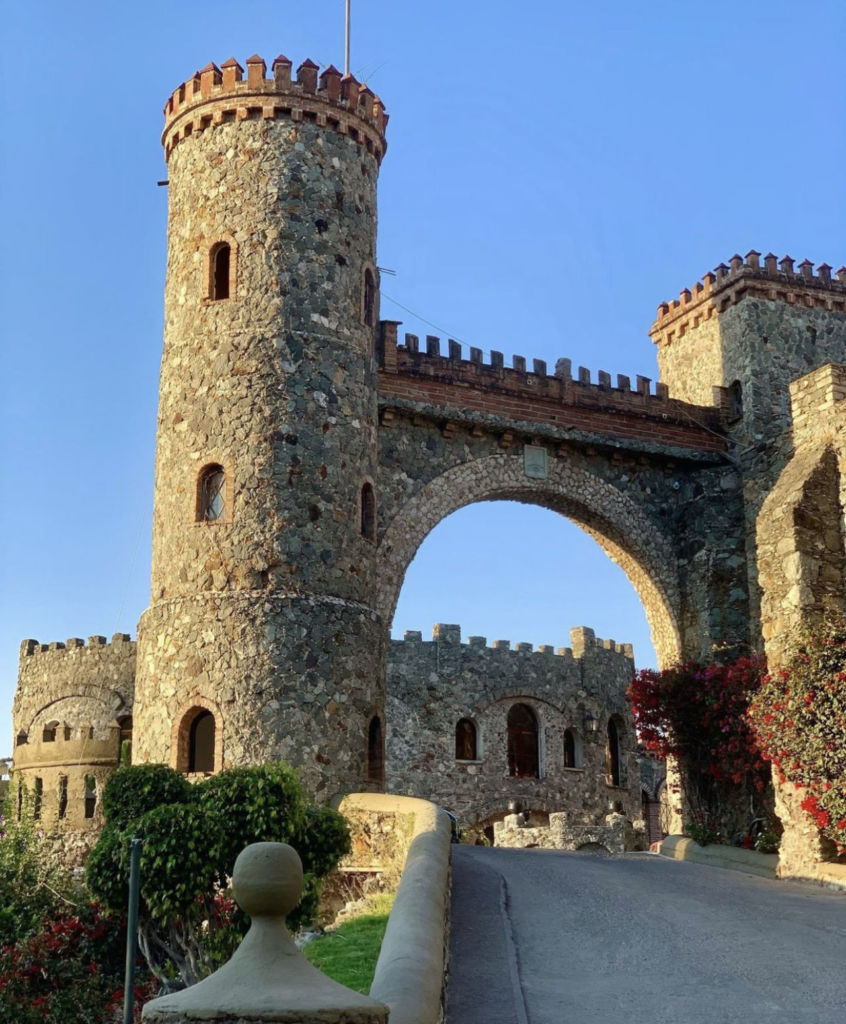 En este castillo embrujado se hospedaron los Reyes de España y la Reina Isabel II (a 3 horas de la CDMX)