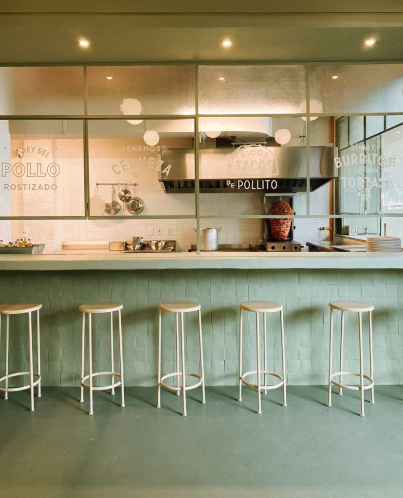 Pollos Poncho, un localito verde en La Roma para los amantes del pollo rostizado