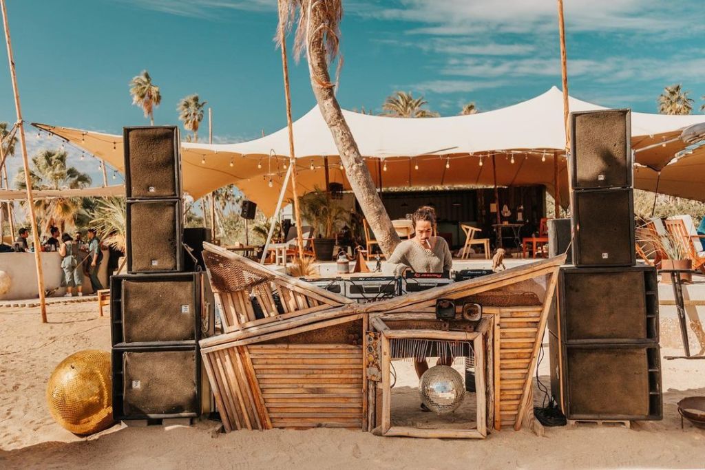 Crania: Arte, gastronomía y música frente al mar de Los Cabos