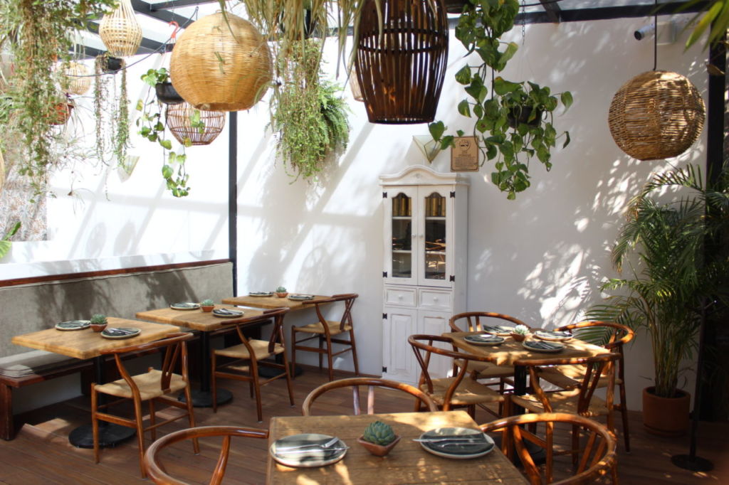 Siéntete en un día de campo en uno de los rooftop ocultos más bonitos de la ciudad