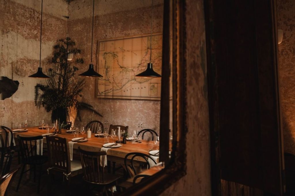 7 bares muy acogedores para una primera cita en la CDMX (velas y decoración romántica)