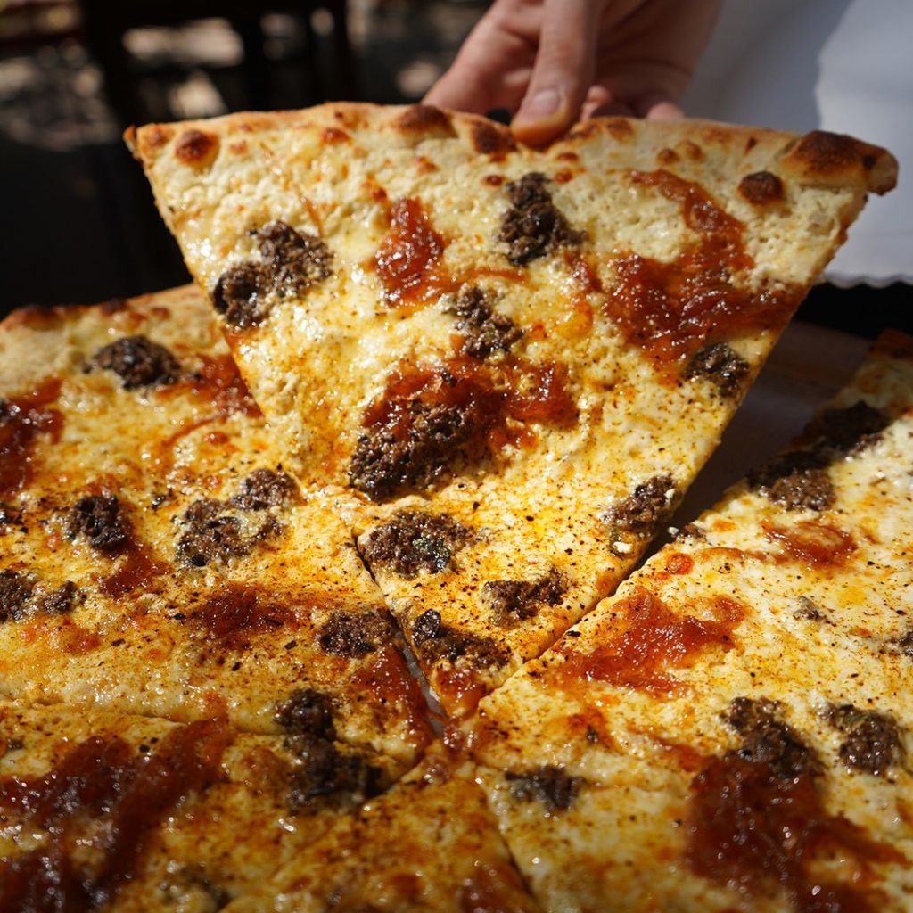 En estos spots probarás las pizzas más monchosas de la CDMX (pastor, cochinita y más)