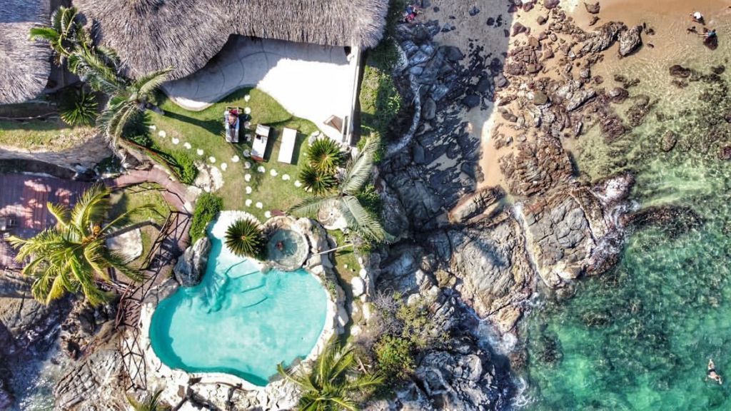 Casa Bichu: el hotel boutique entre peñascos que esconde una playa con bioluminiscencia&nbsp;