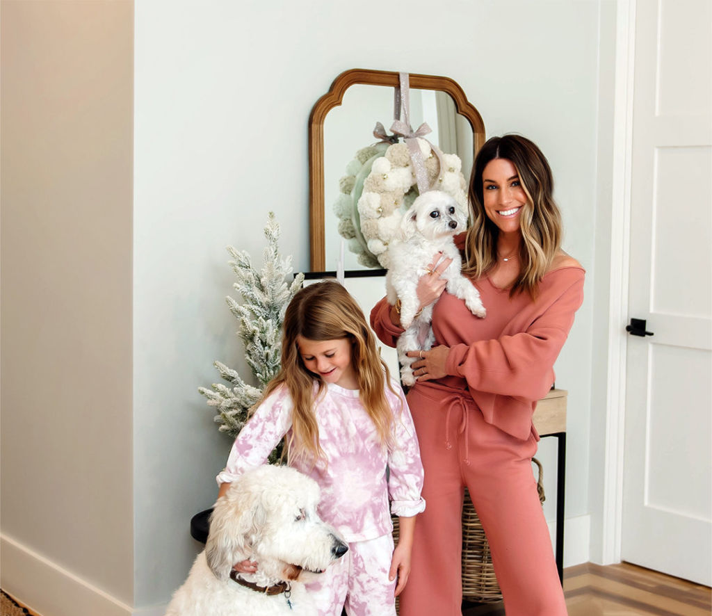 Con estos outfits harás el match perfecto con mamá (¡se verán muy a la moda!)