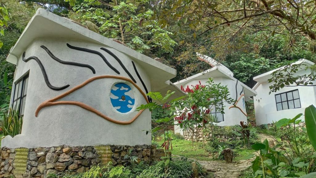 Conoce el hospedaje más surrealista e instagrameable en Xilitla