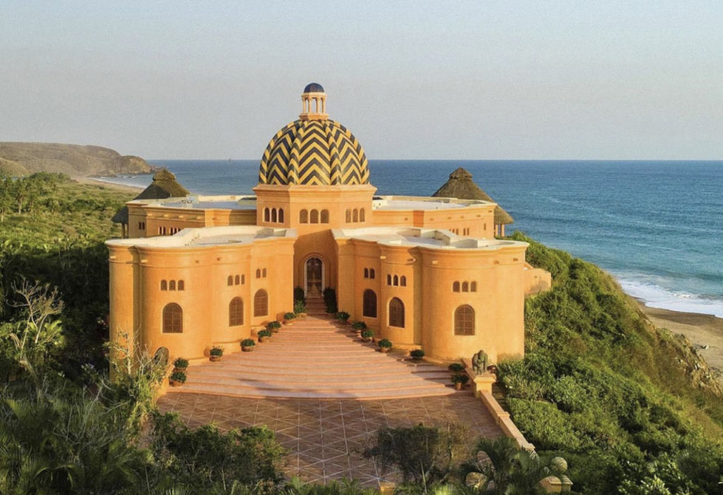 Cuixmala: el hotel que solo encontrarás si lo buscas (y tiene los atardeceres más espectaculares)