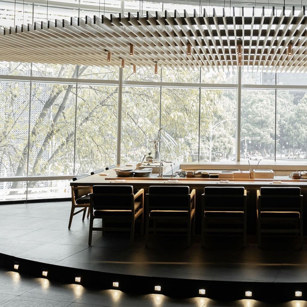 Tienes que conocer el whisky bar japonés oculto en el St. Regis